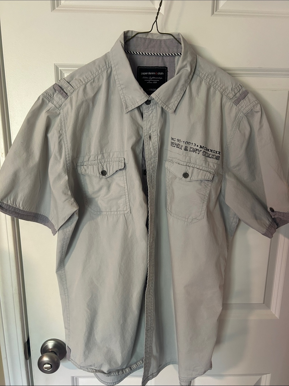 Paper Denim & Cloth Light Gray Short-Sleeve Button-Down Shirt